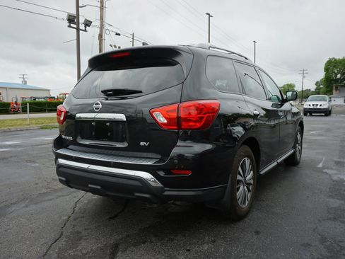 Used 2020 Nissan Pathfinder SV w/ Cargo Package FWD image 5