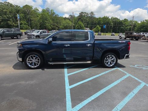Used 2019 Chevrolet Silverado 1500 LTZ w/ LTZ Plus Package AWD/4WD image 5