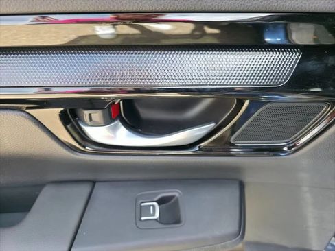 Used 2023 Honda CR-V Sport Touring image 17