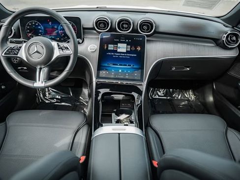 Used 2025 Mercedes-Benz C 300 4MATIC Sedan image 21
