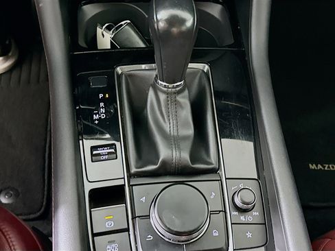 Used 2024 MAZDA MAZDA3 s image 25