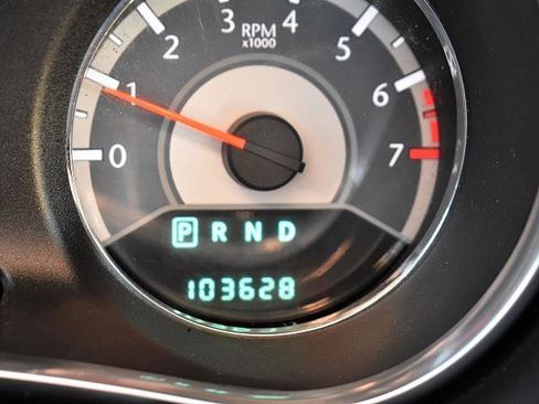 Used 2012 Chrysler 200 Limited image 21