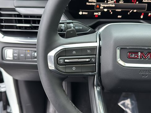 New 2026 GMC Acadia Elevation image 10