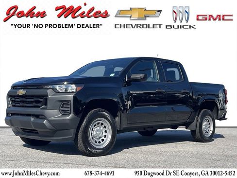Used 2024 Chevrolet Colorado W/T w/ WT Convenience Package image 1