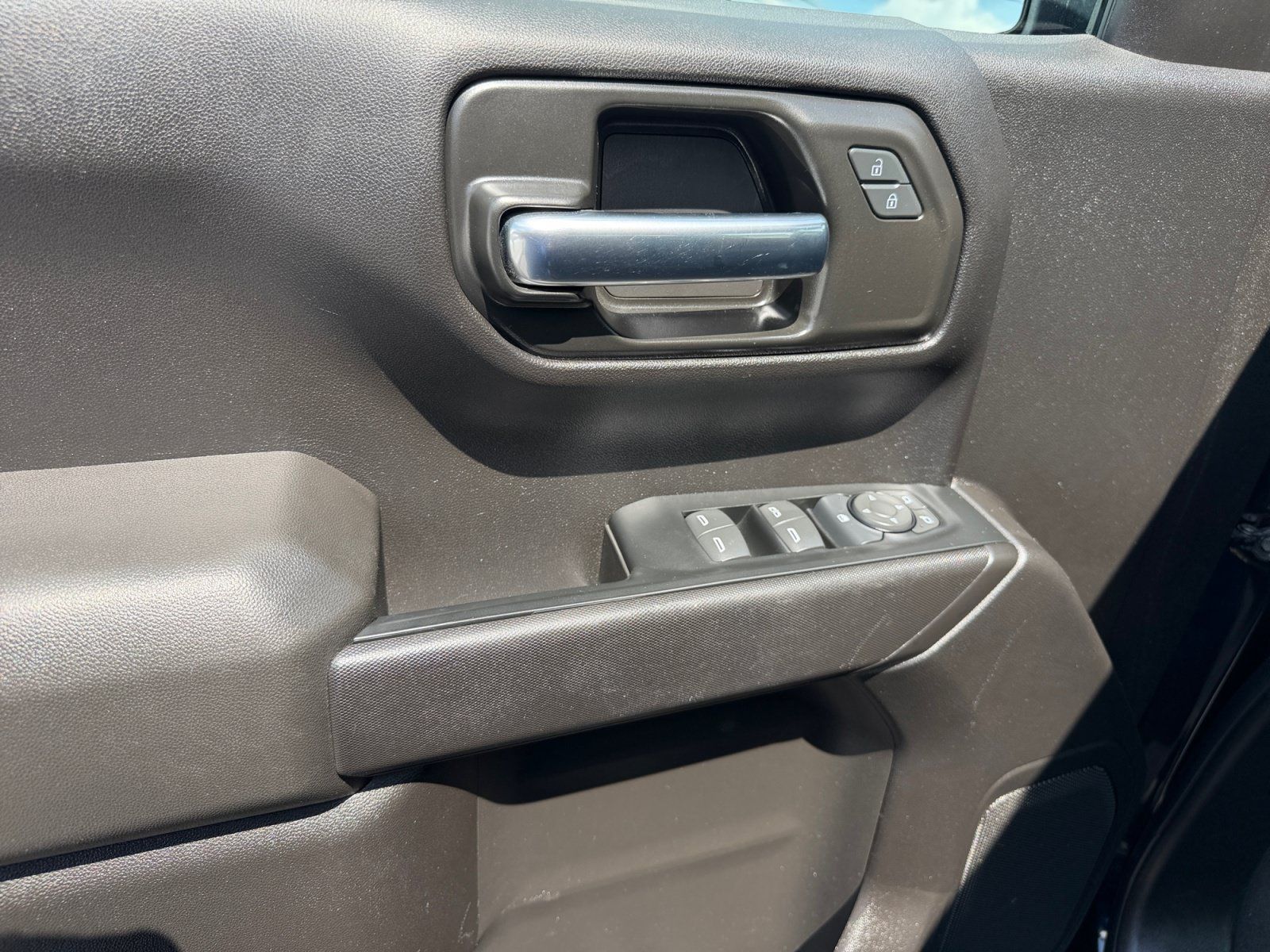 Used 2024 GMC Sierra 1500 Pro w/ Graphite Edition AWD/4WD image 15