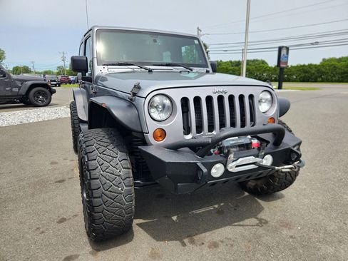 Used 2013 Jeep Wrangler Sahara w/ Connectivity Group AWD/4WD image 22