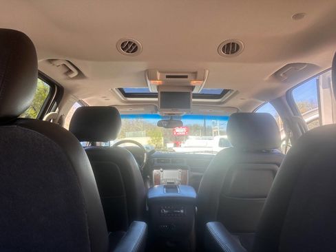 Used 2013 GMC Yukon Denali image 8