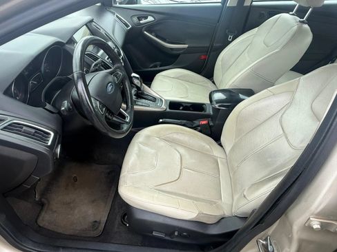 Used 2018 Ford Focus Titanium FWD image 10