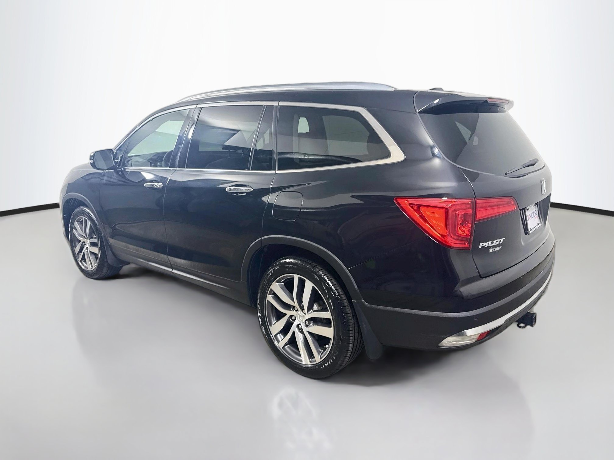 Used 2016 Honda Pilot Touring image 5