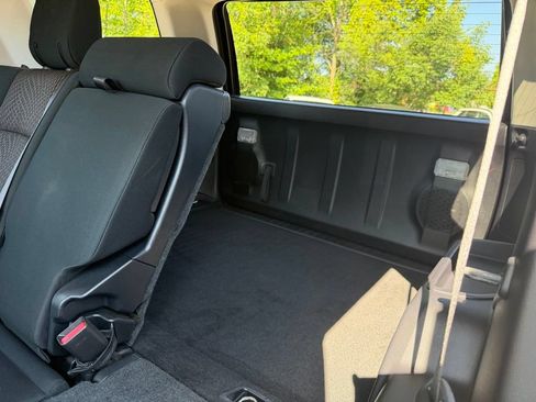 Used 2018 Toyota 4Runner TRD Off-Road w/ Convenience Package AWD/4WD image 29