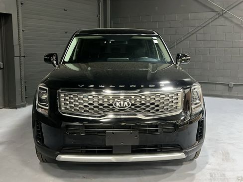 Used 2020 Kia Telluride LX AWD/4WD image 2