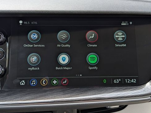 Used 2022 Buick Envision Essence w/ Safety Package AWD/4WD image 38