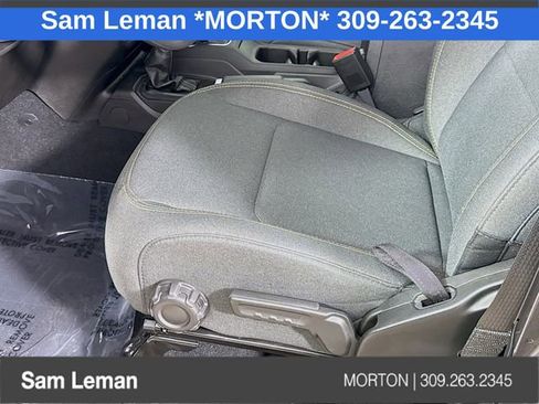 Used 2024 Jeep Gladiator Sport image 18