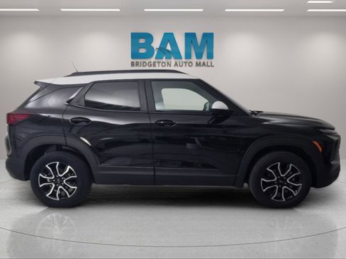 New 2025 Chevrolet TrailBlazer ACTIV w/ Convenience Package image 8
