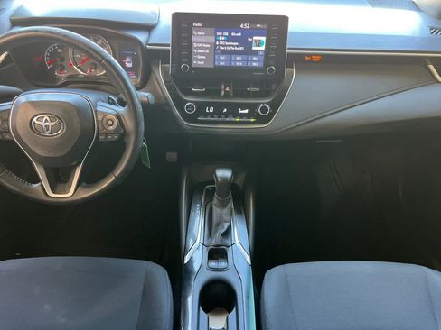 Used 2021 Toyota Corolla SE FWD image 4