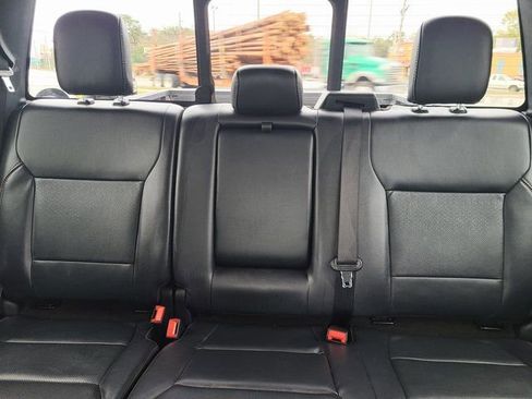 Used 2023 Ford F150 Lariat w/ Trailer Tow Package image 7