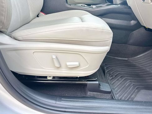 Used 2025 Kia Sorento EX w/ EX Panoramic Sunroof Package AWD/4WD image 16