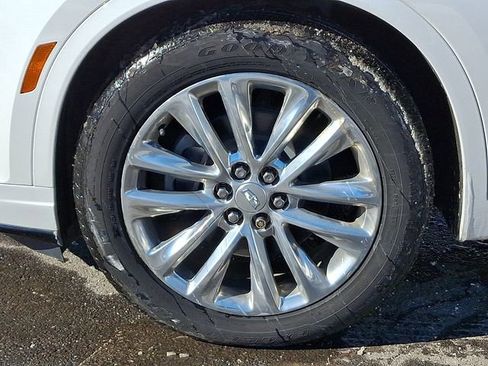 Used 2020 Cadillac XT6 Premium Luxury w/ LPO, Floor Liner Package image 6