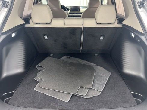 Used 2024 Honda HR-V LX image 10