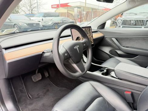 Used 2020 Tesla Model 3 Long Range image 9