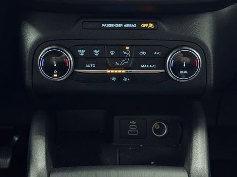Used 2025 Ford Escape ST-Line AWD/4WD image 29