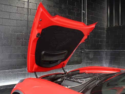 Used 2016 Chevrolet Corvette Z06 w/ 3LZ Preferred Equipment Group image 27