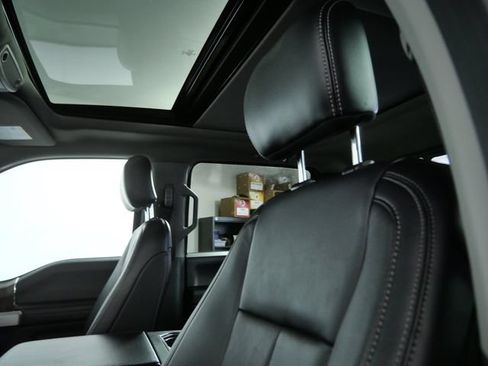 Certified 2019 Ford F150 Lariat w/ Equipment Group 502A Luxury AWD/4WD image 20