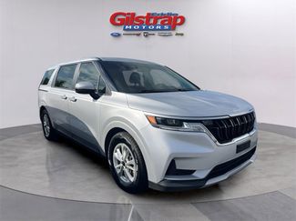 Used 2022 Kia Carnival LX video 1