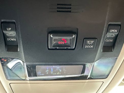 Used 2021 Lexus RX 350L Premium w/ Premium Package image 20