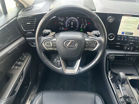 Used 2025 Lexus NX 350h AWD w/ Premium Package image 16
