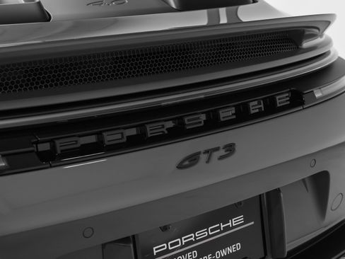 Certified 2026 Porsche 911 GT3 RWD image 33