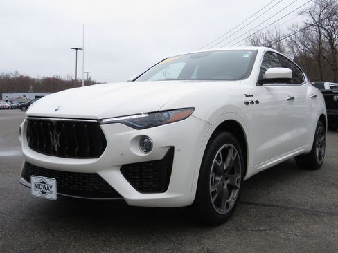 Used 2023 Maserati Levante Modena image 1