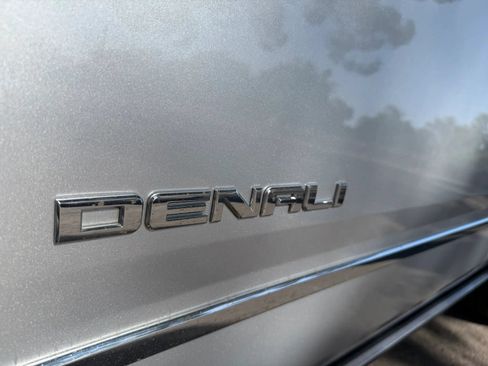 Used 2017 GMC Yukon Denali w/ Open Road Package AWD/4WD image 23