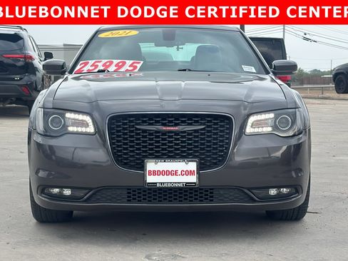 Used 2021 Chrysler 300 S image 8