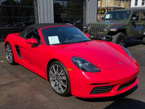 Used 2021 Porsche 718 Boxster RWD image 52