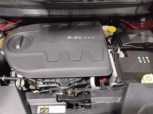 Used 2014 Jeep Cherokee Limited w/ Technology Group image 9