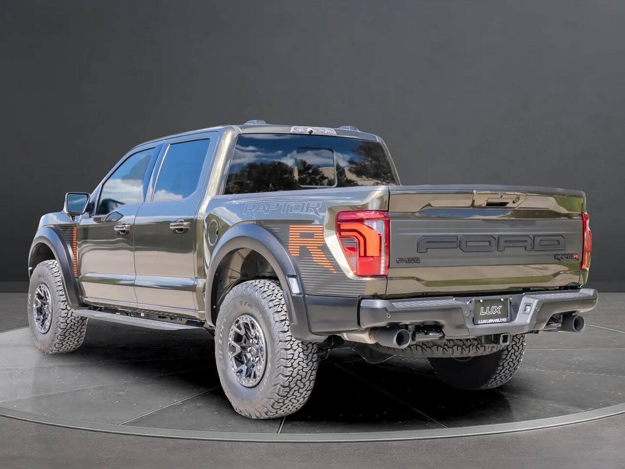 Used 2026 Ford F150 Raptor w/ Equipment Group 803A Raptor R AWD/4WD image 4