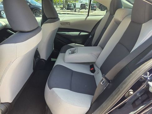 Used 2023 Toyota Corolla LE FWD image 5