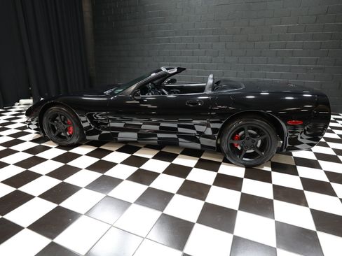Used 2001 Chevrolet Corvette Convertible w/ Preferred Equipment Group2 RWD image 33