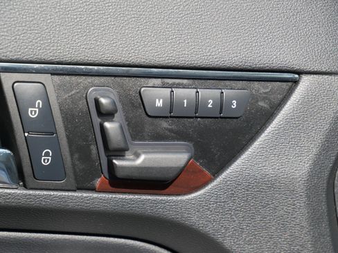 Used 2011 Mercedes-Benz E 550 Coupe image 13