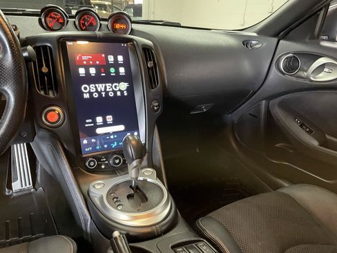 Used 2014 Nissan 370Z Touring w/ Sport Package RWD image 15