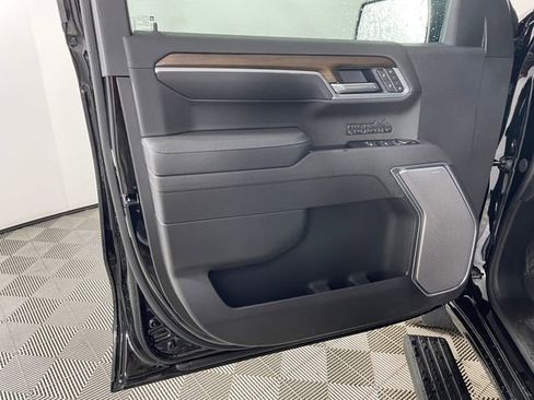 New 2026 Chevrolet Silverado 1500 High Country w/ Midnight Edition AWD/4WD image 5
