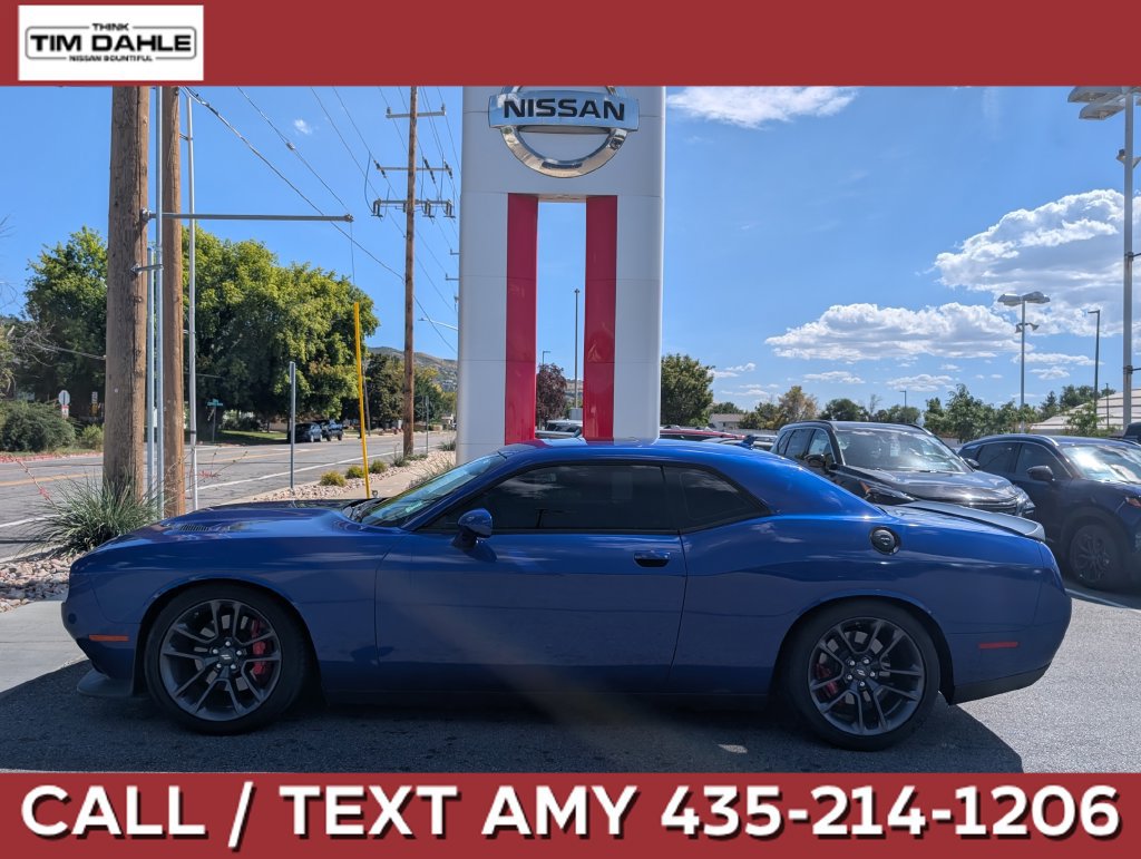Used 2021 Dodge Challenger R/T Scat Pack RWD image 1