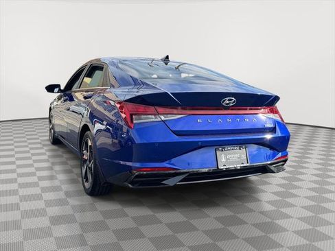 Used 2023 Hyundai Elantra Limited w/ Winter Weather Package image 4