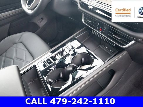 Certified 2024 Volkswagen Atlas Cross Sport SE image 44