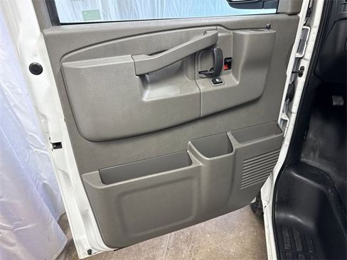 Certified 2023 Chevrolet Express 2500 Extended w/ Driver Convenience Package image 17