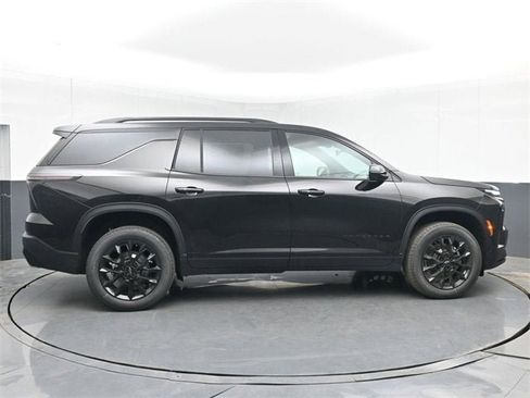 New 2026 Chevrolet Traverse LT image 15