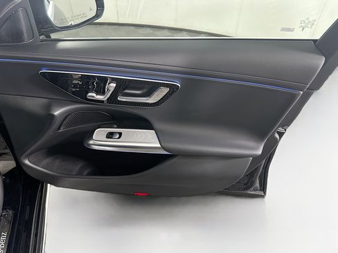 Used 2025 Mercedes-Benz E 350 E 350 image 33