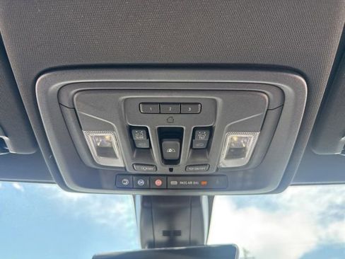 Certified 2021 GMC Sierra 1500 AT4 w/ AT4 Value Package AWD/4WD image 30