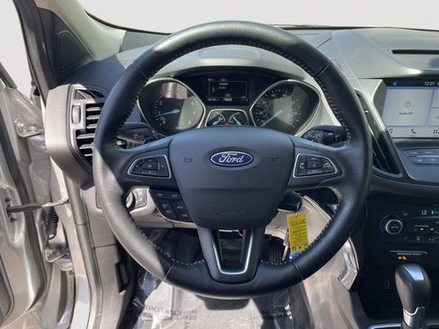 Used 2018 Ford Escape SE w/ SE Sport Appearance Package FWD image 20